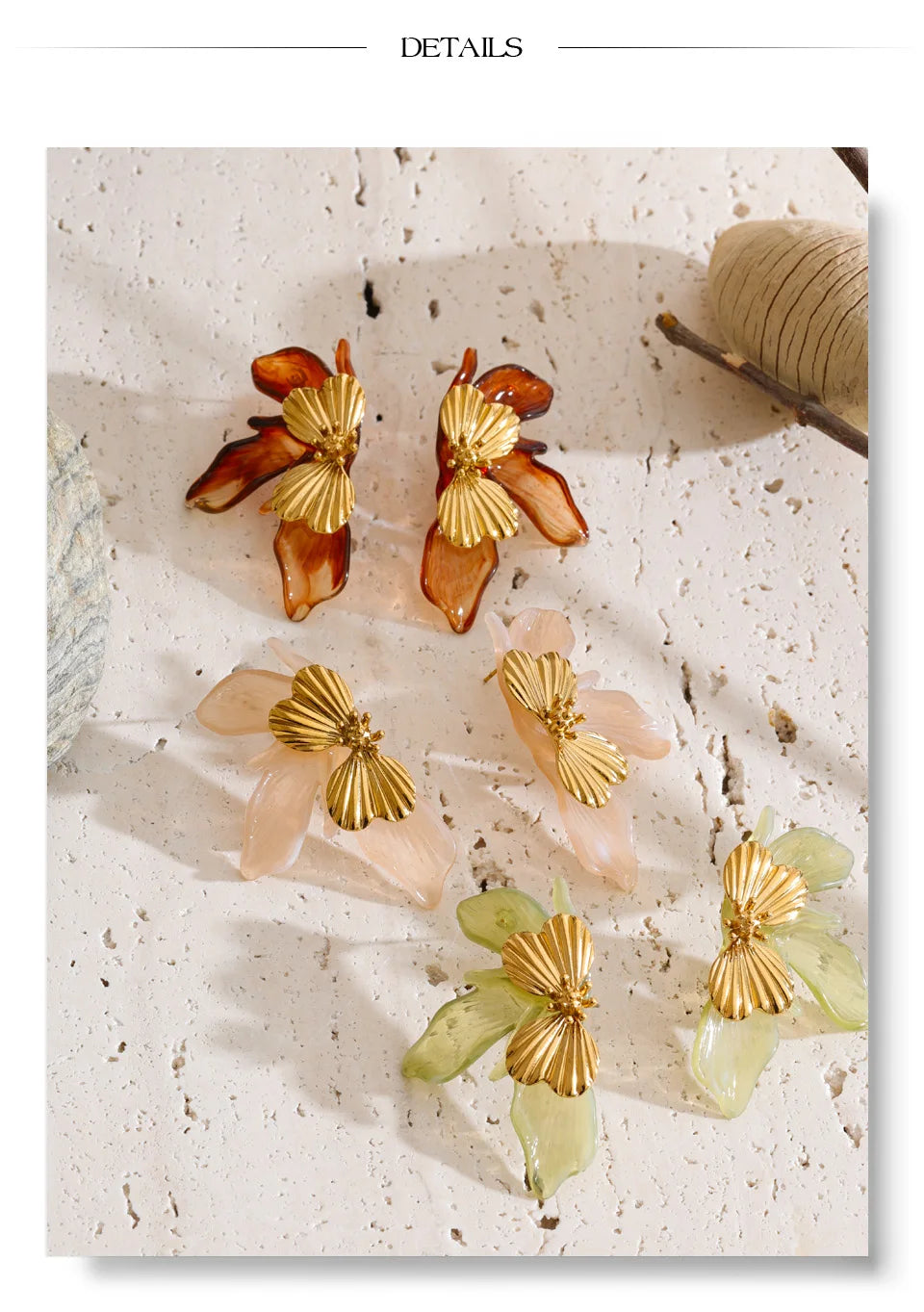 Resin acrylic earrings in gold-plated stainless steel with resin and acrylic.