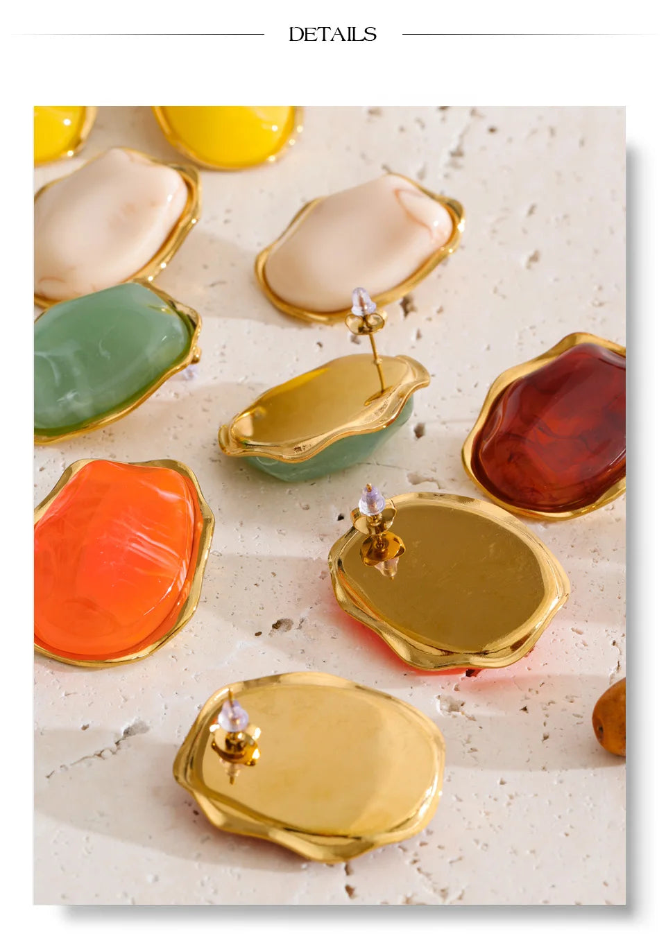 Resin acrylic geometric earrings in gold-plated stainless steel with resin and acrylic.