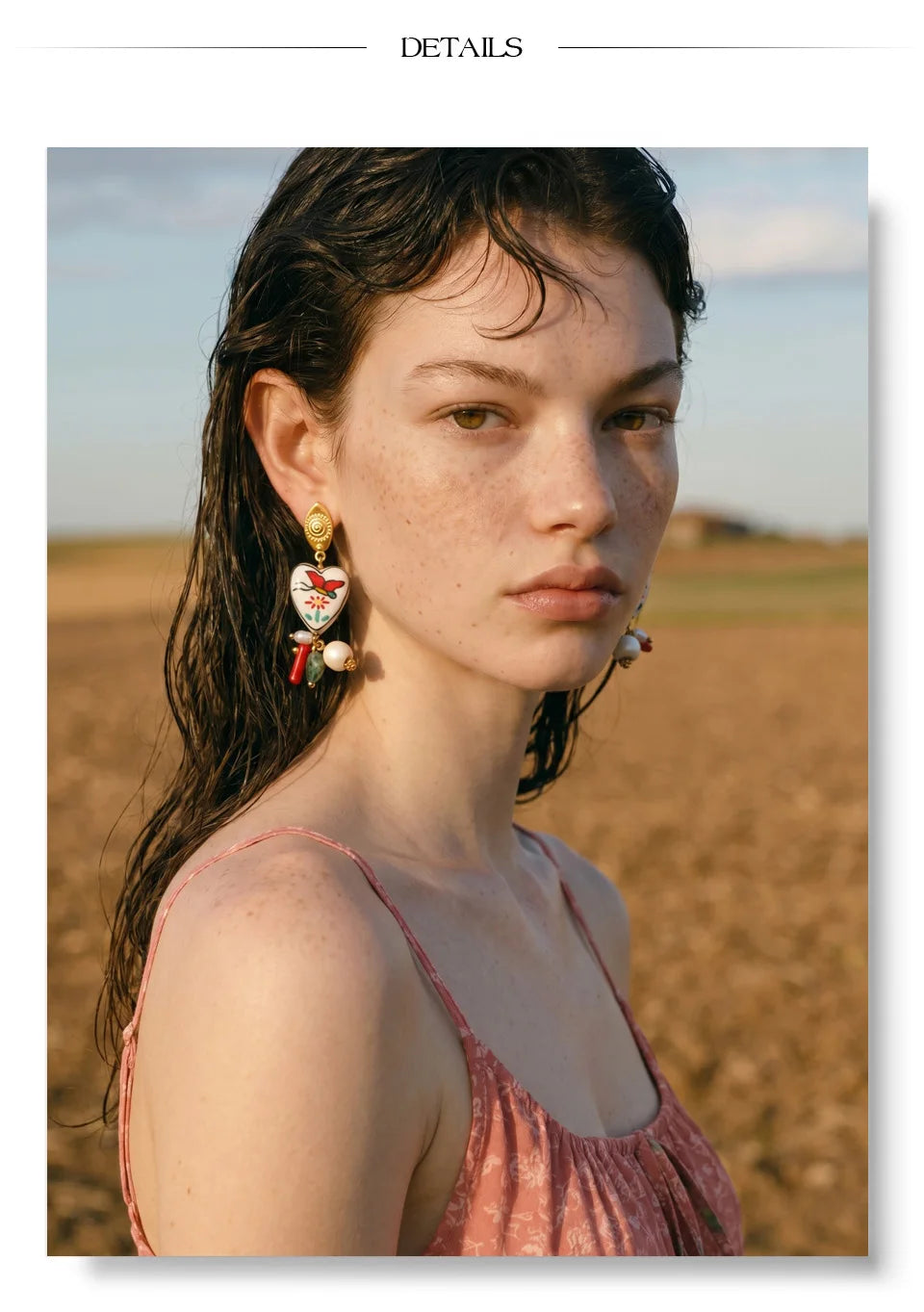 Pearl natural stone heart earrings in gold-plated stainless steel with pearl and natural stone.