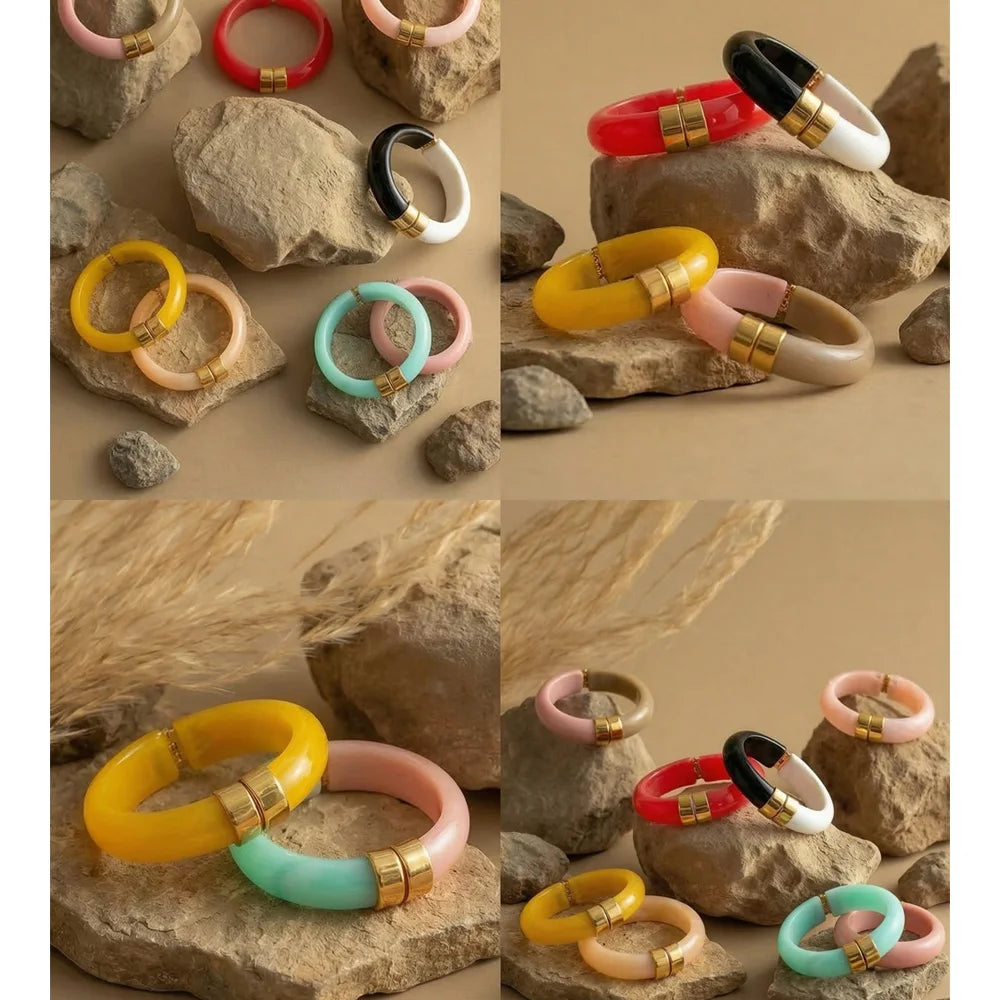 Resin acrylic geometric bracelet in gold-plated stainless steel with resin and acrylic.