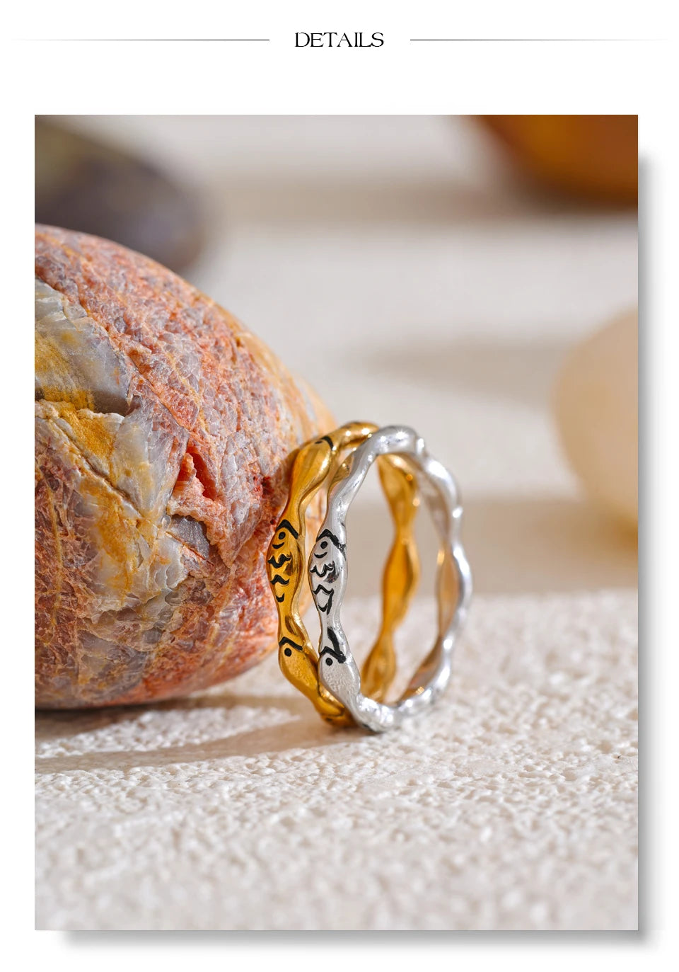Minimalist geometric ring in 18K gold-plated stainless steel.