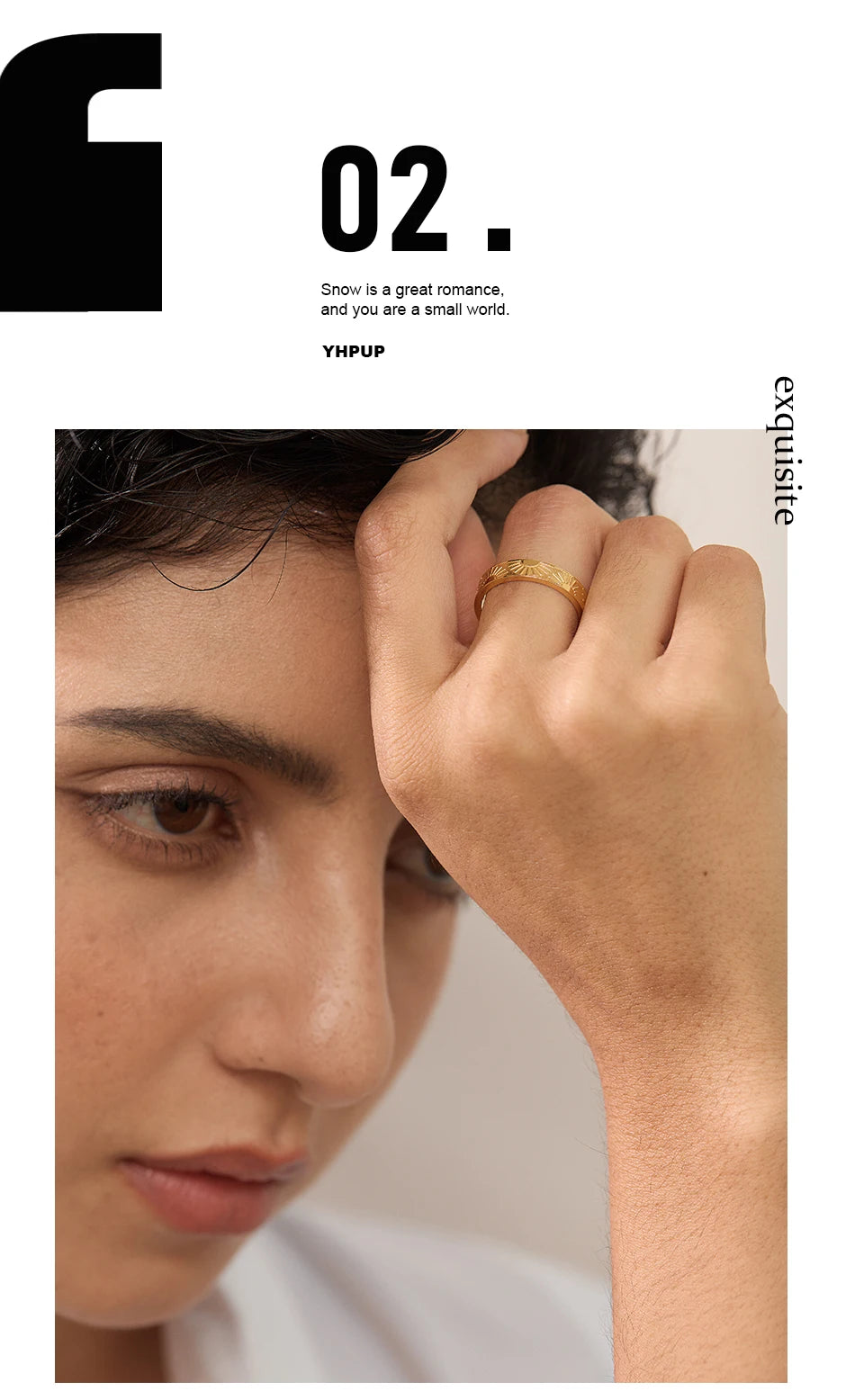 Sun minimalist geometric ring in 18K gold-plated stainless steel.