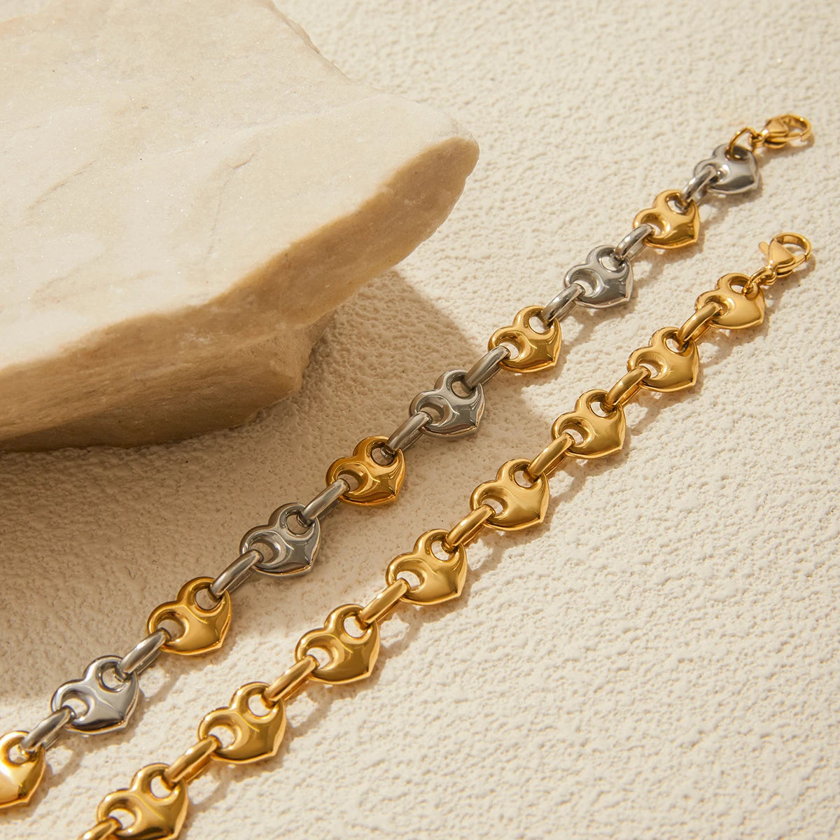 Two-Tone Heart Link Bracelet — Stainless Steel · PS361