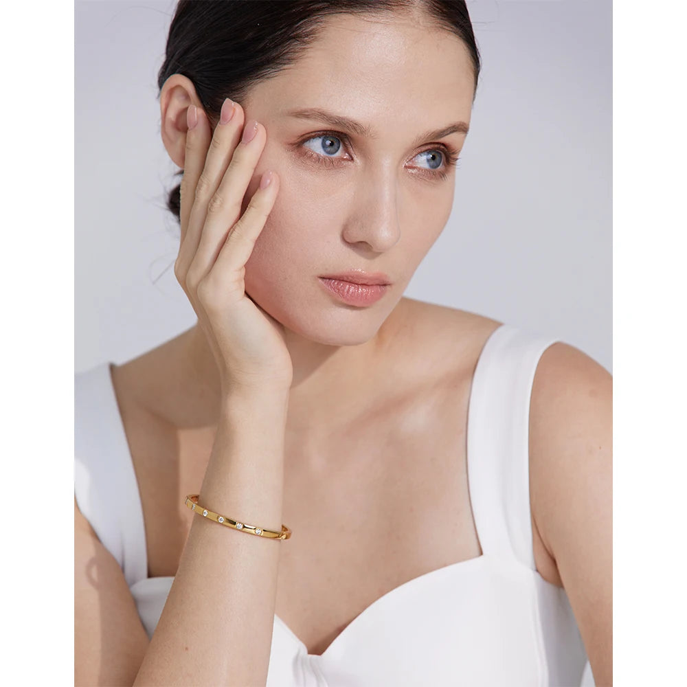 Cubic Zirconia Geometric Bracelet — Gold-Plated Stainless Steel with Cubic Zirconia · PS2077