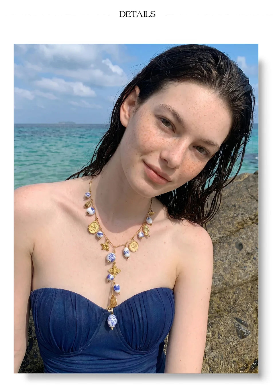 Heart flower necklace in gold-plated stainless steel.