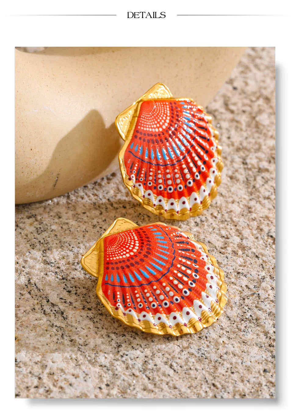 Shell enamel y2k earrings in gold-plated stainless steel with shell and enamel.