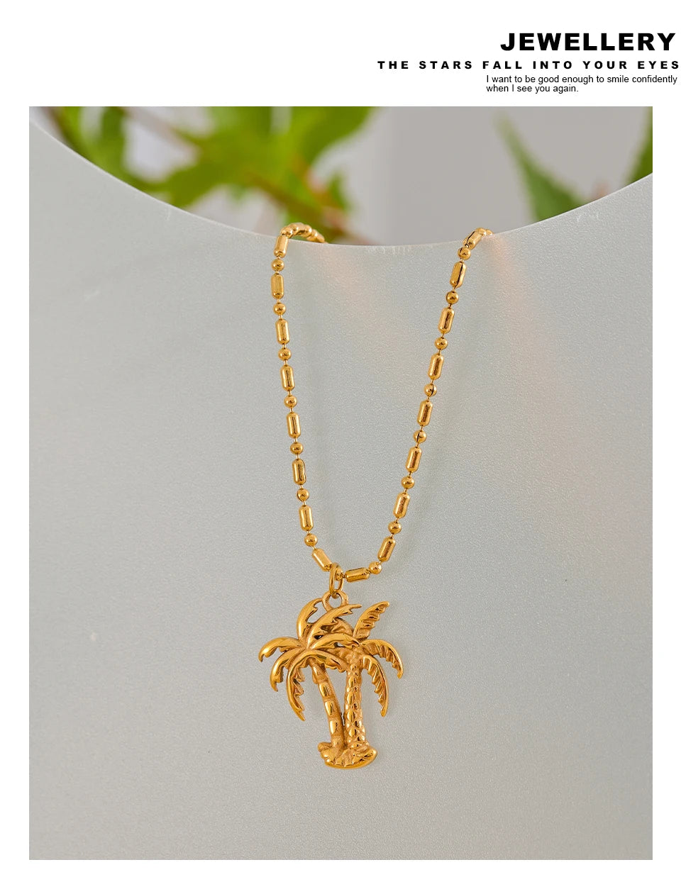 Geometric necklace in gold-plated stainless steel.