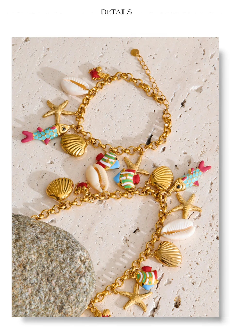 Shell enamel star necklace in gold-plated stainless steel with shell and enamel.