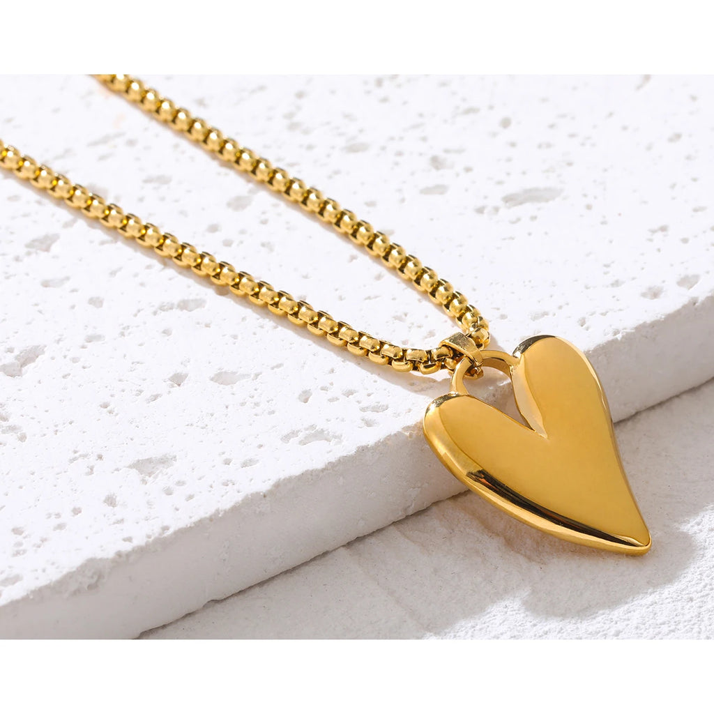 Irregular Heart Pendant Necklace — 316L Stainless Steel · PS412