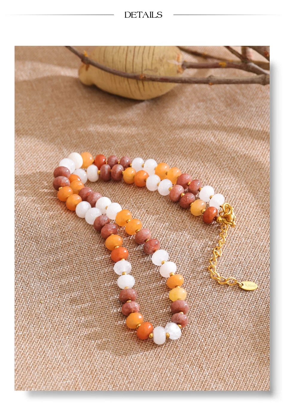Natural stone beaded geometric necklace in gold-plated stainless steel with natural stone.