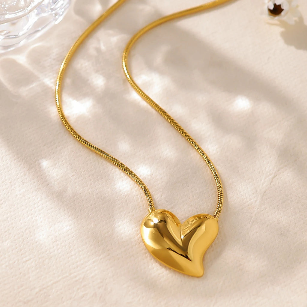 Irregular Heart Pendant Necklace Glossy — 316L Stainless Steel · PS401