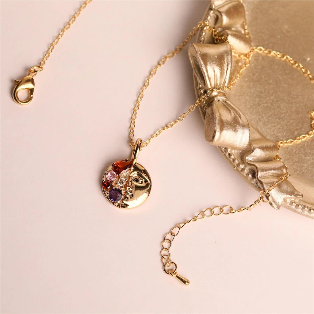 Vintage Greek Goddess Colored Zirconium Palace Art Necklace Casting Process Pendant Plating True Gold for Color Preservation