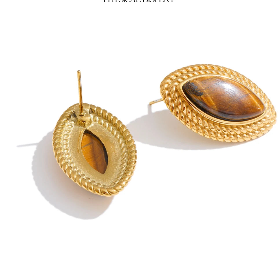 Natural stone geometric earrings in gold-plated stainless steel with natural stone.
