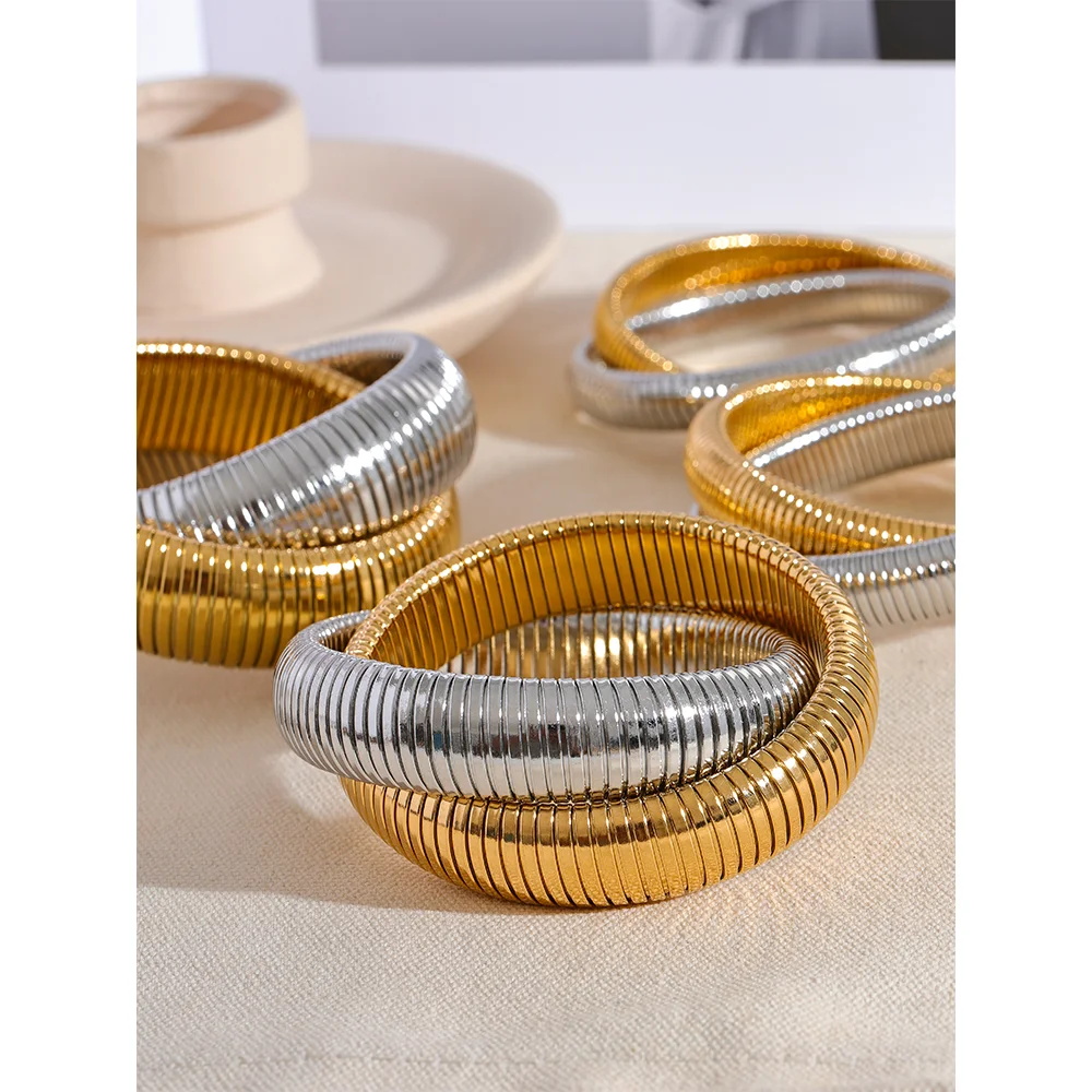 Geometric Bracelet — Gold-Plated Stainless Steel · PS1829