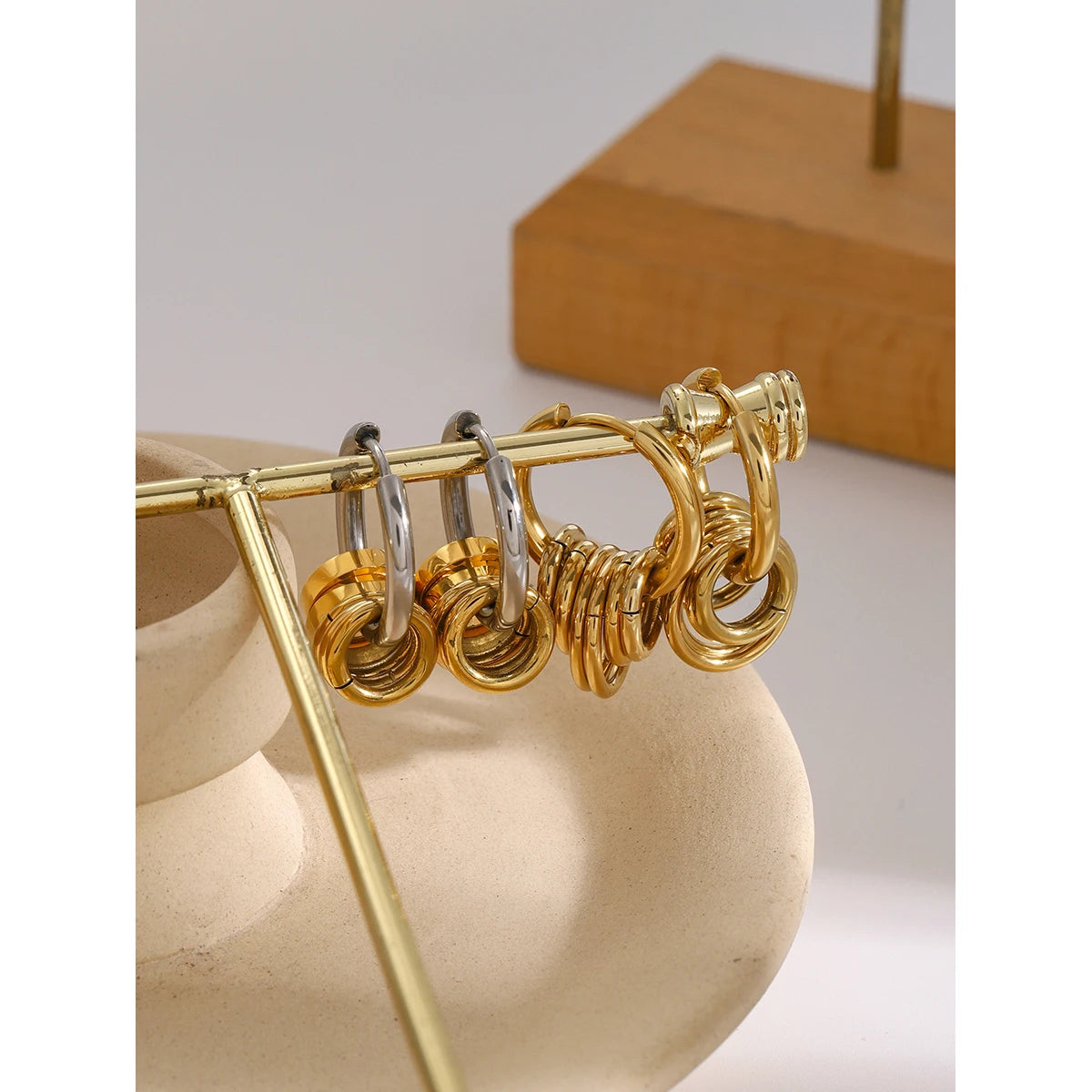Knot Hoop Earrings — Stainless Steel · PS072