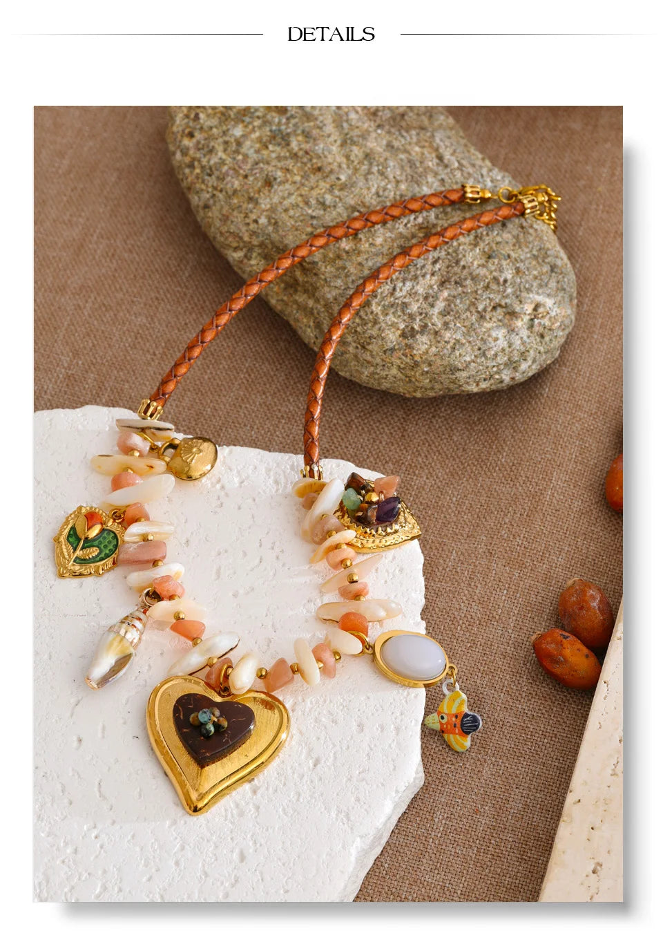Shell heart flower necklace in gold-plated stainless steel with shell.