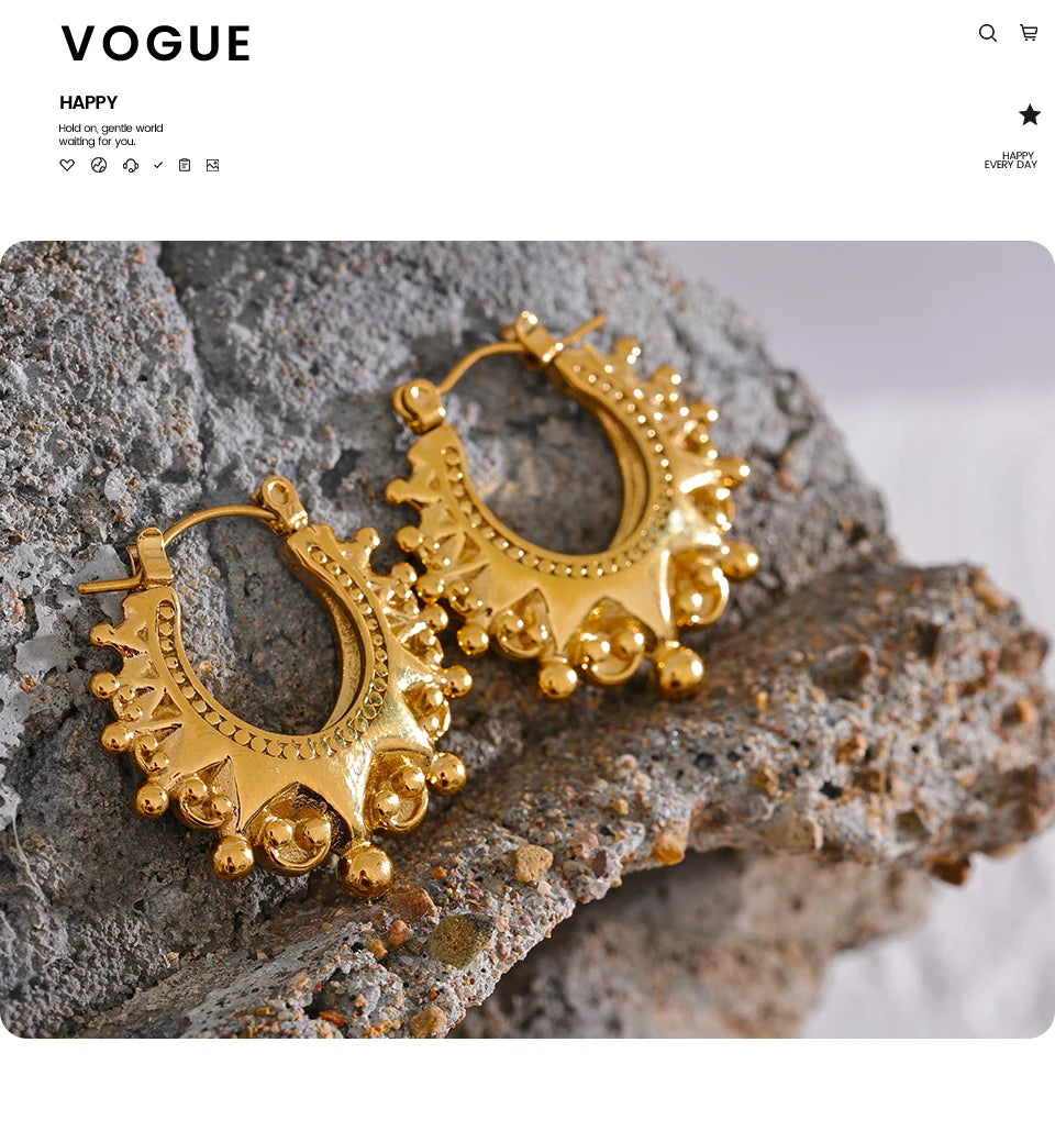 Vintage geometric earrings in gold-plated stainless steel.