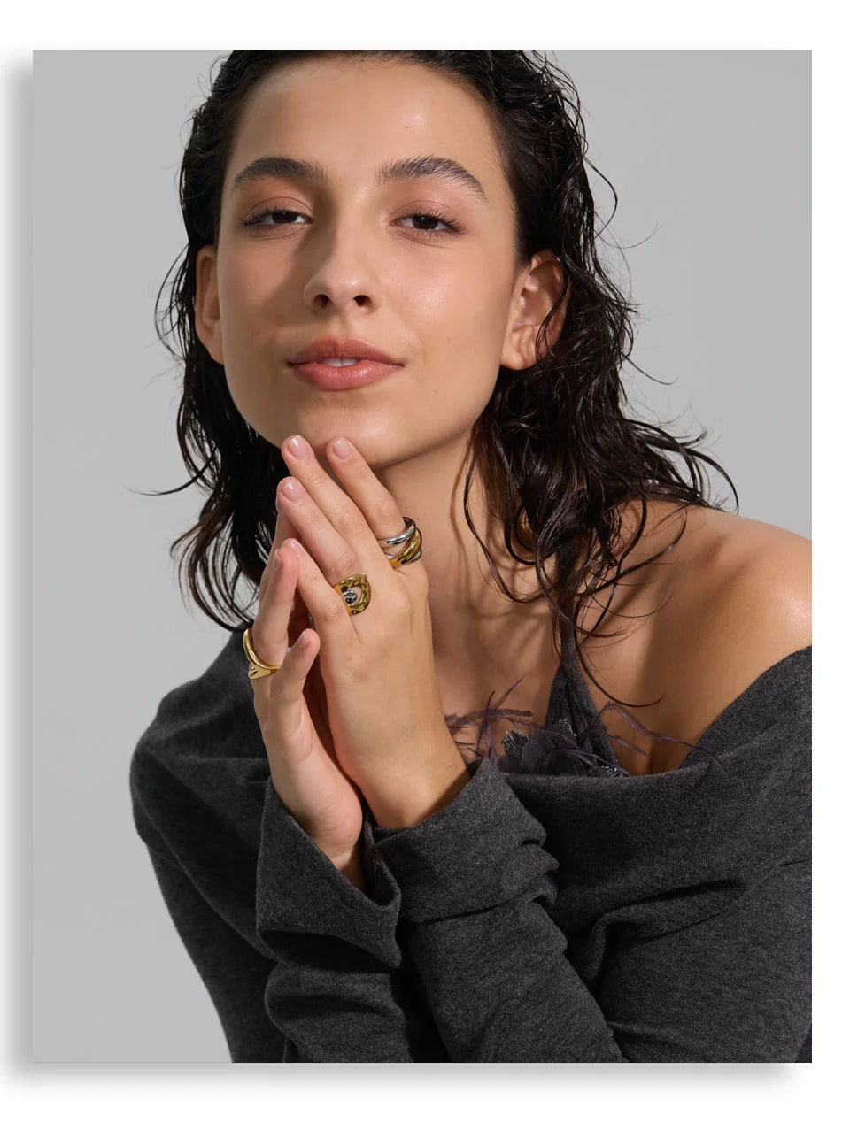 Geometric ring in 18K gold-plated stainless steel.