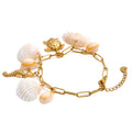Shell geometric necklace in gold-plated stainless steel with shell.