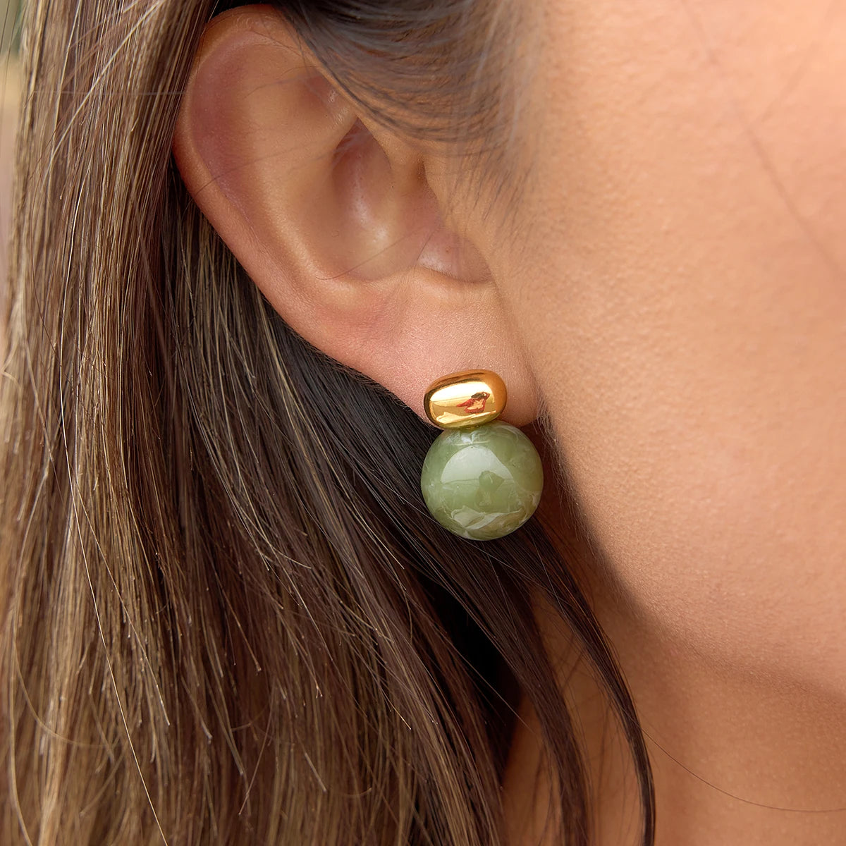 Green Pearl Stud Earrings — Stainless Steel · PS115