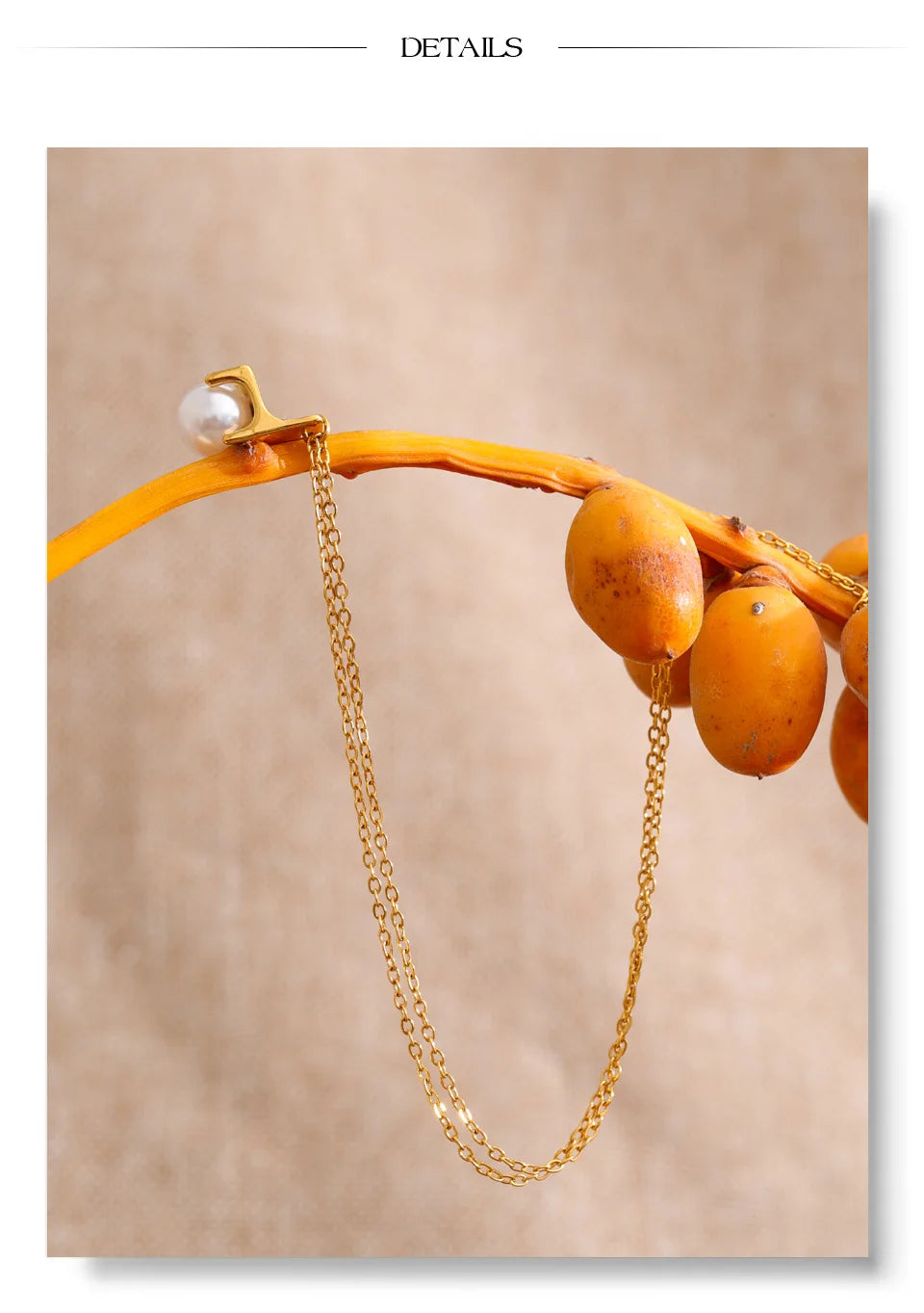 Pearl geometric necklace in gold-plated stainless steel with pearl.
