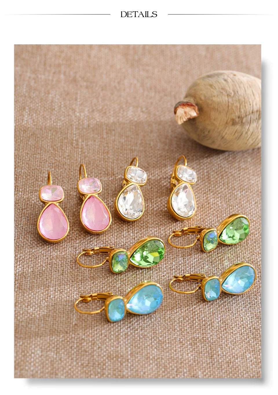 Crystal geometric earrings in gold-plated stainless steel with crystal.