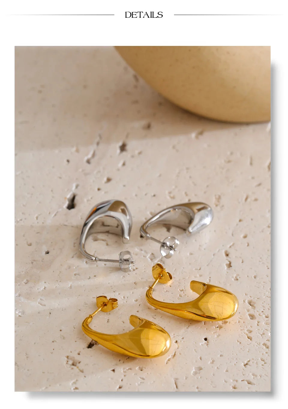 Geometric earrings in gold-plated stainless steel.