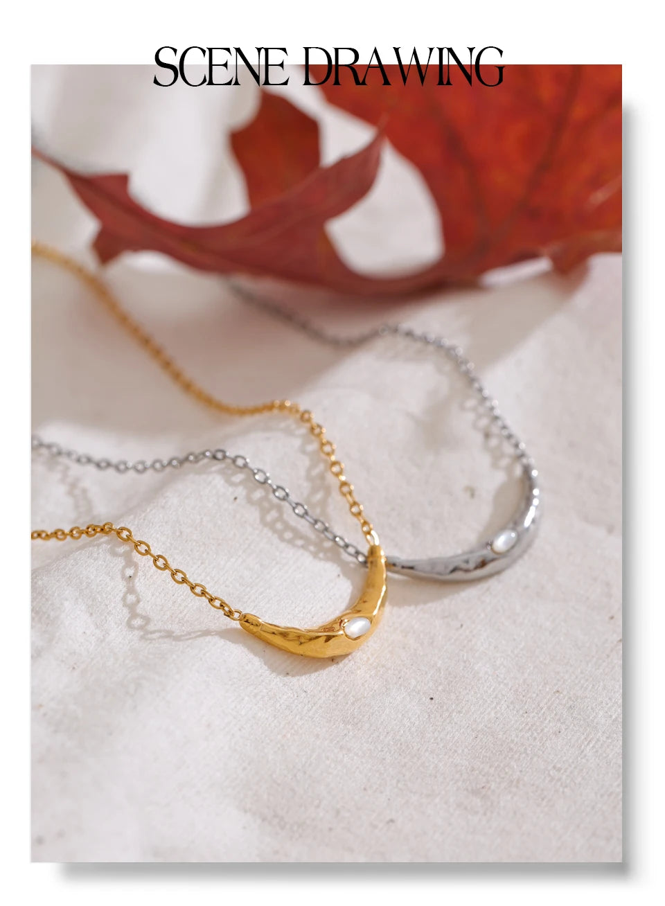 Shell moon geometric necklace in gold-plated stainless steel with shell.