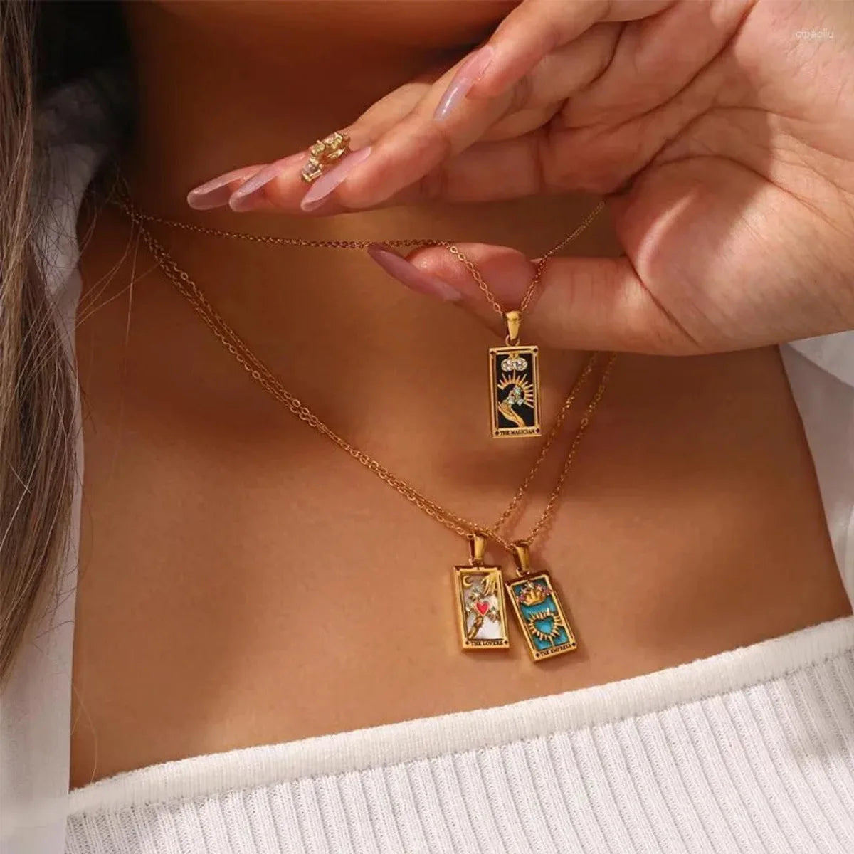 Zirconia Tarot Card Necklace Classic Tarot Queen Lover Magician Moon Wealth Amulet Stainless Steel Jewelry