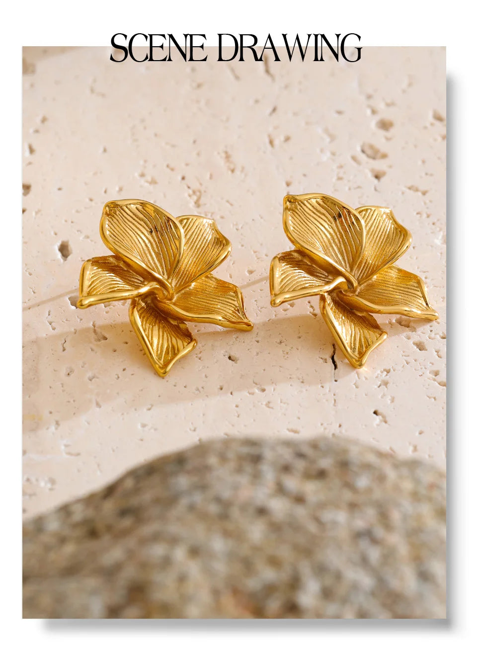 Flower earrings in gold-plated stainless steel.