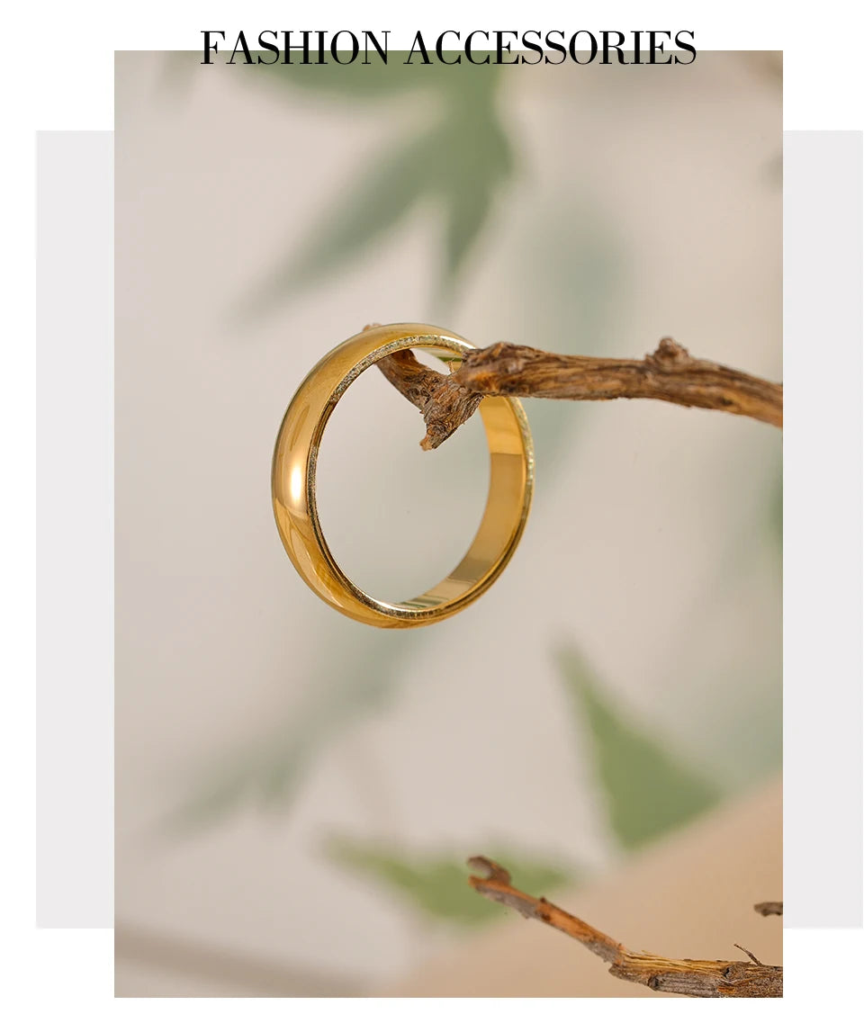 Geometric ring in 18K gold-plated stainless steel.