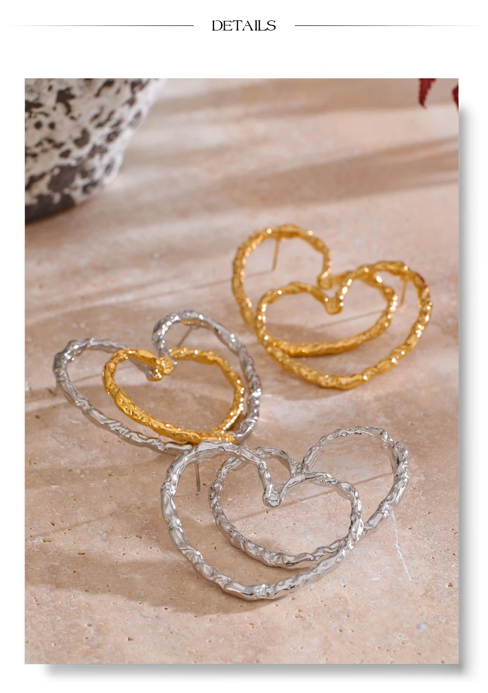 Heart minimalist earrings in gold-plated stainless steel.