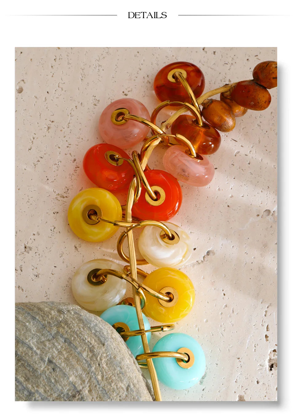Resin acrylic geometric earrings in gold-plated stainless steel with resin and acrylic.