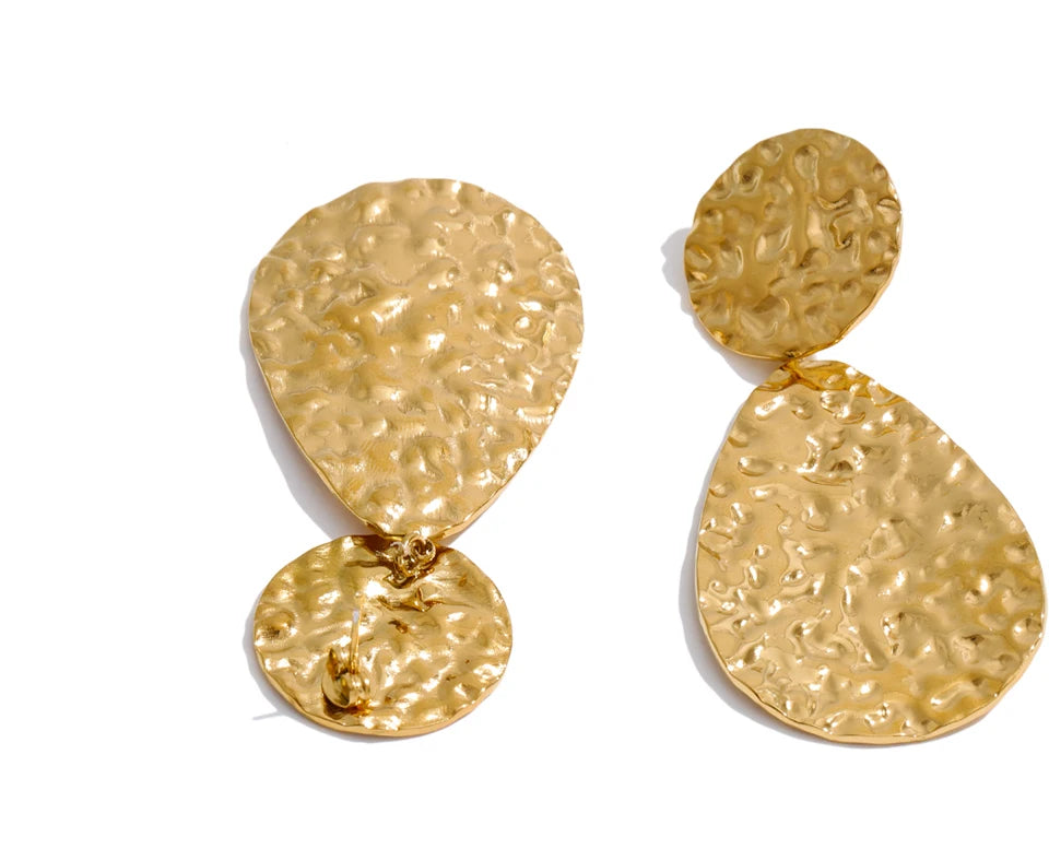 Vintage geometric earrings in gold-plated stainless steel.