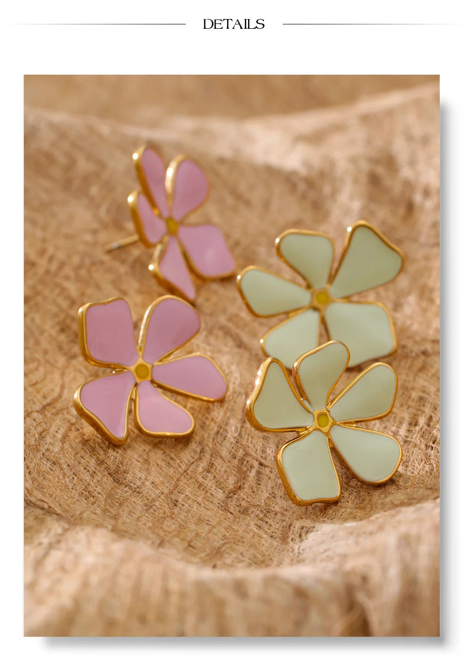 Flower earrings in gold-plated stainless steel.