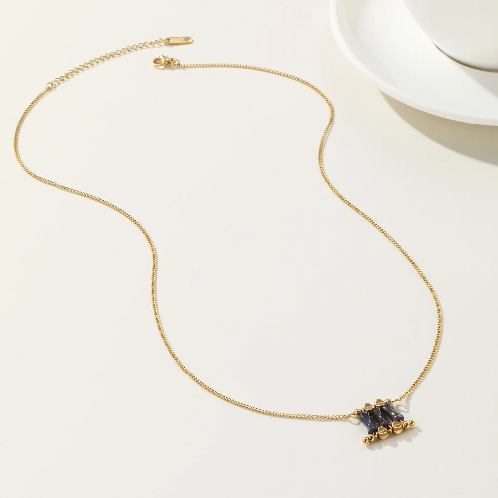 Chain Irregular Acrylic Pendant Necklace — 316L Stainless Steel · PS428