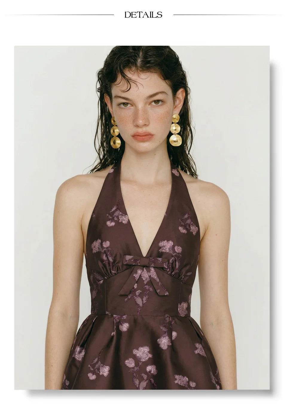 Geometric earrings in gold-plated stainless steel.