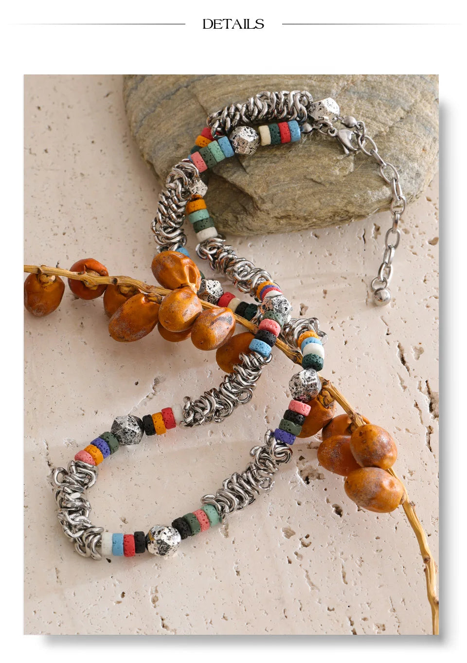 Glass natural stone geometric necklace in gold-plated stainless steel with natural stone.