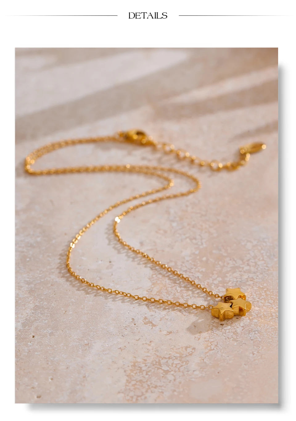 Star necklace in gold-plated stainless steel.