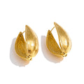 Geometric earrings in gold-plated stainless steel.