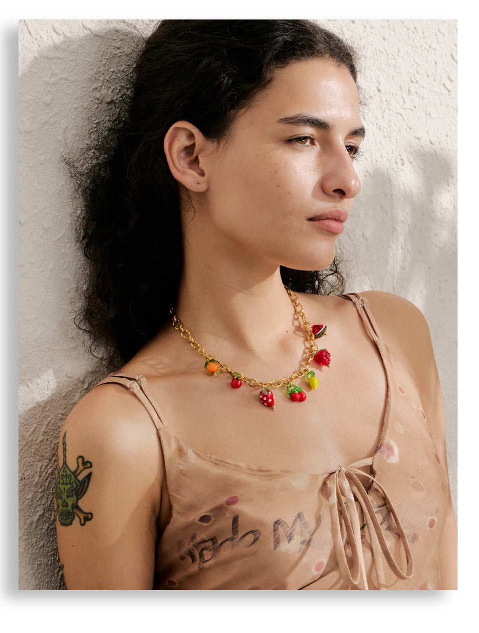 Geometric necklace in gold-plated stainless steel.