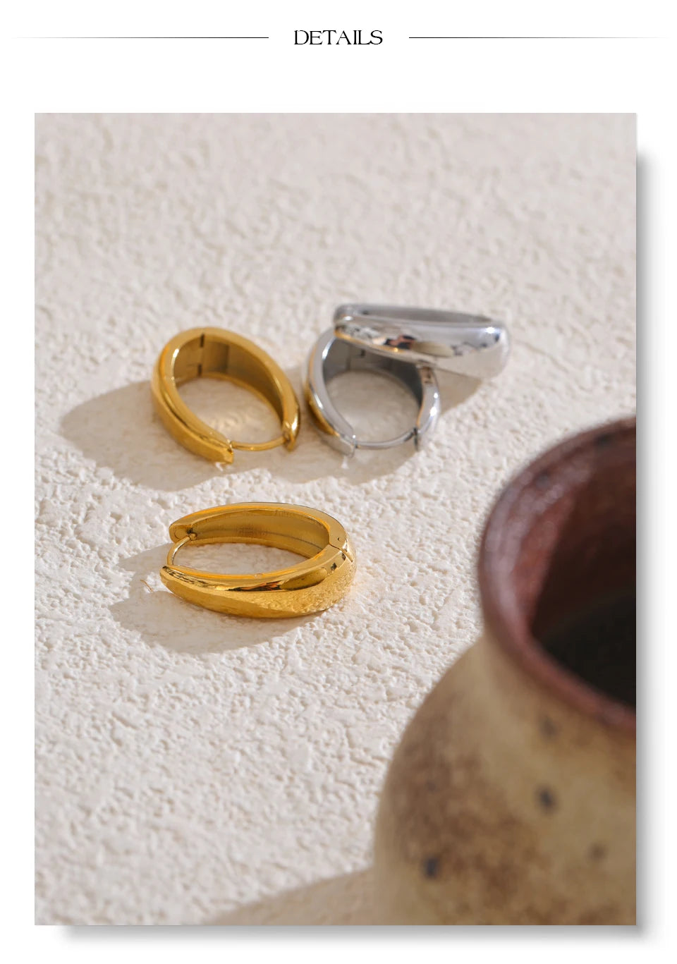 Geometric earrings in gold-plated 316L stainless steel.