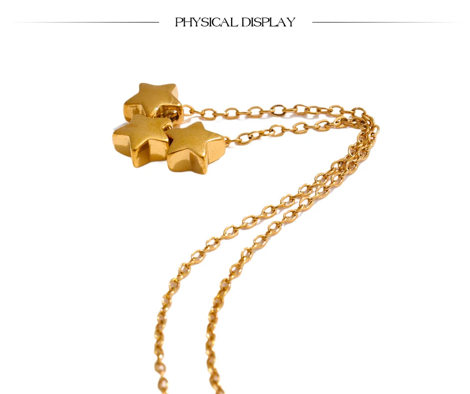 Star necklace in gold-plated stainless steel.