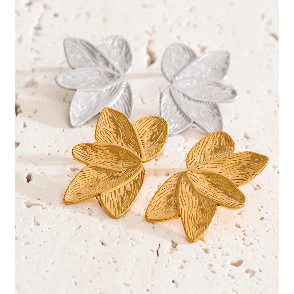 Flower Earrings — Gold-Plated Stainless Steel · PS1717