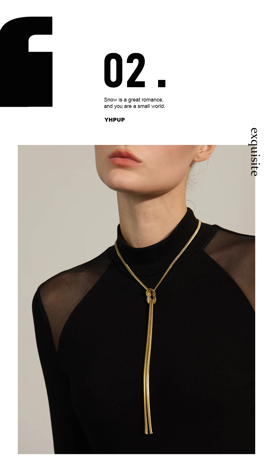 Snake geometric chain necklace in gold-plated stainless steel.