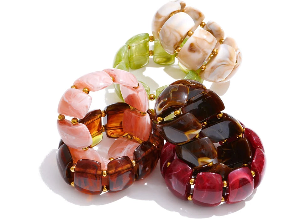 Resin multi-color geometric bracelet in gold-plated stainless steel with resin.