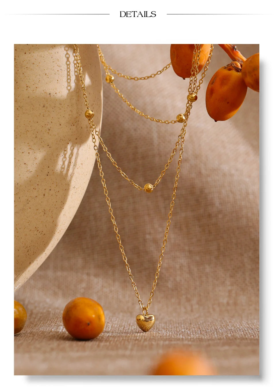 Heart chain necklace in gold-plated stainless steel.