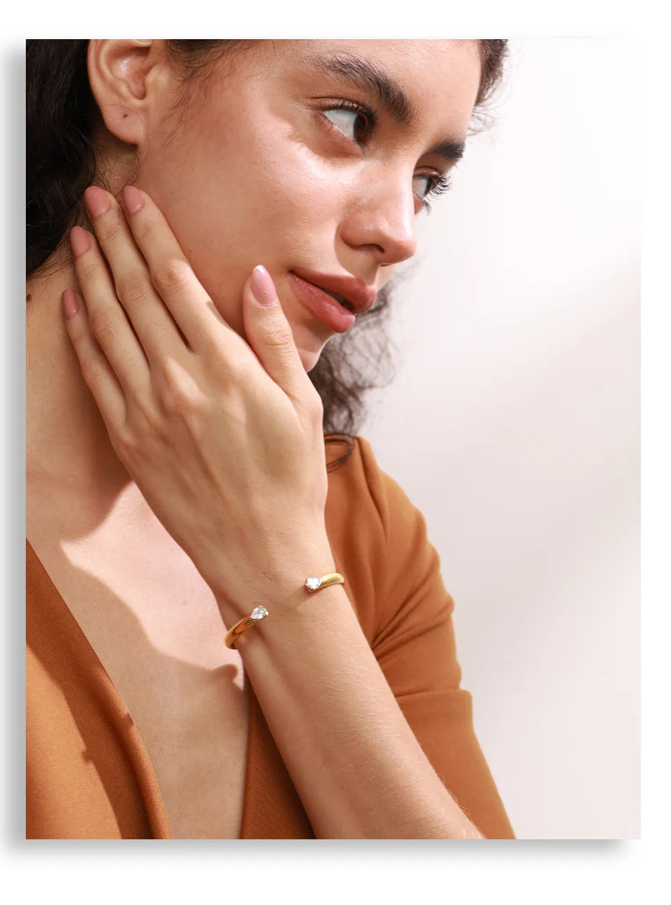 Cubic Zirconia Geometric Bracelet — Gold-Plated Stainless Steel with Cubic Zirconia · PS1592