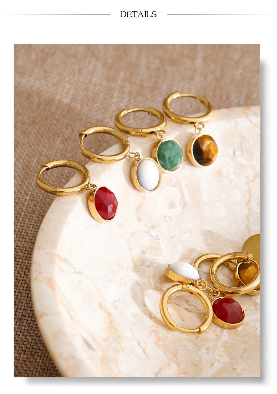 Red natural stone geometric earrings in gold-plated stainless steel with natural stone.
