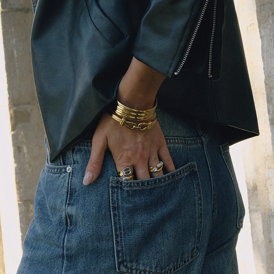 Wishbone Buckle Bracelet — Stainless Steel · PS381